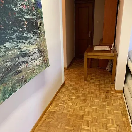 Central Family Apartment *